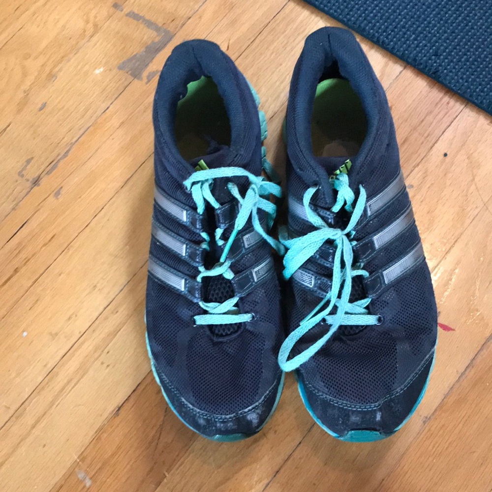 Adidas Sneakers